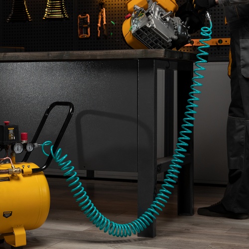 Полиуретановый спиральный шланг профессиональный BASF, 10 м, с быстросъемными соединениями Stels купить в Москве с доставкой по всей России | ProtosMarket.ru