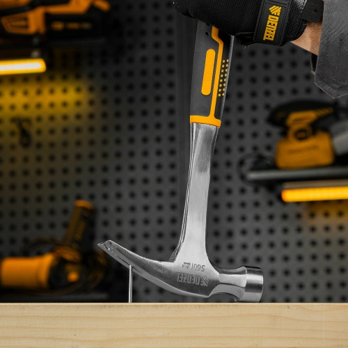 Молоток-гвоздодер 560 г, цельнометаллический, двухкомпонентная рукоятка Denzel купить в Москве с доставкой по всей России | ProtosMarket.ru