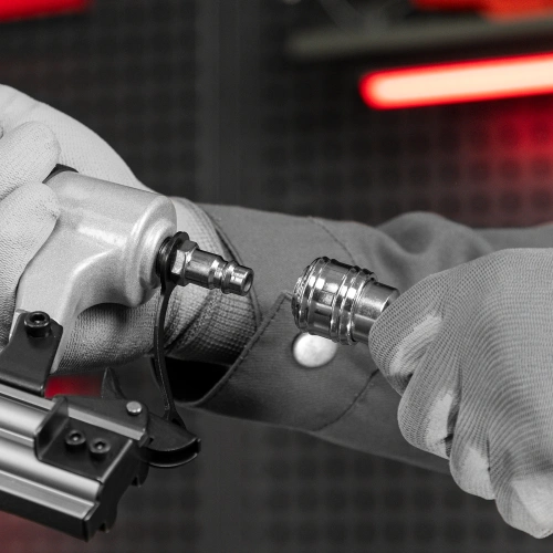 Нейлер пневматический для гвоздей от 10 до 32 мм Matrix по ценам производителя в Москве с доставкой по всей России