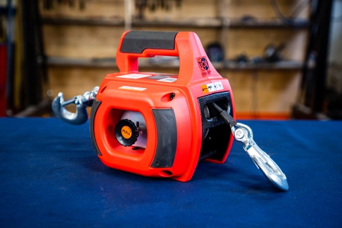 Лебедка под шуруповерт переносная TOR SQ-500 225 кг 12 м по ценам производителя в Москве с доставкой по всей России