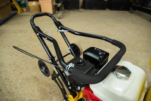 Виброплита 85 кг, 13кН (Honda) бак, коврик, колесный комплект TOR T-80* купить в Москве с доставкой по всей России | ProtosMarket.ru