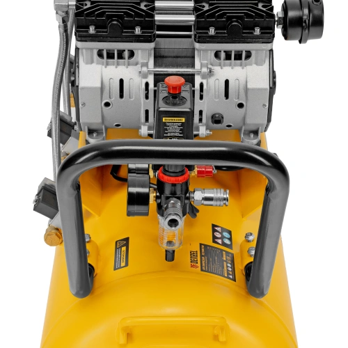 Компрессор безмасляный, малошумный DLS 1800/100,1800 Вт, 3x600, 100 л, 345 л/мин Denzel купить в Москве с доставкой по всей России | ProtosMarket.ru