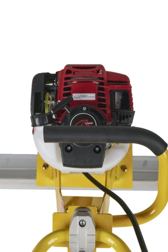 Виброрейка для бетона бензиноваяс лезвием 2м TOR XH25E по ценам производителя в Москве с доставкой по всей России