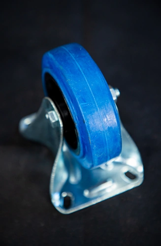 Колесо неповоротное резина FRCL 42 100 мм (F) по ценам производителя в Москве с доставкой по всей России