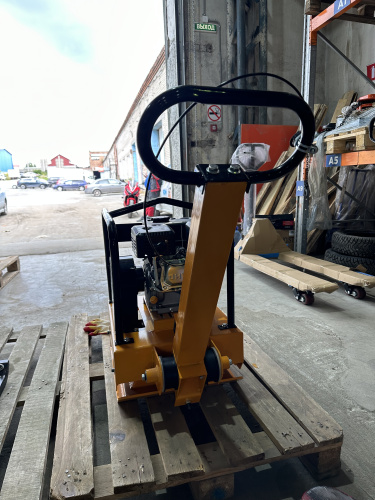 Виброплита 90 кг, 23 кН (Loncin) без бака TOR C-90 купить в Москве с доставкой по всей России | ProtosMarket.ru