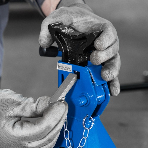 Подставки под автомобиль регулируемые, 2 т, H подъема 280-420 мм, 2 шт, Stels купить в Москве с доставкой по всей России | ProtosMarket.ru