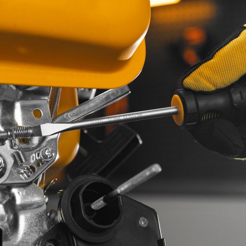 Отвертка, SL6x100 мм, S2, 3к рукоятка Denzel купить в Москве с доставкой по всей России | ProtosMarket.ru