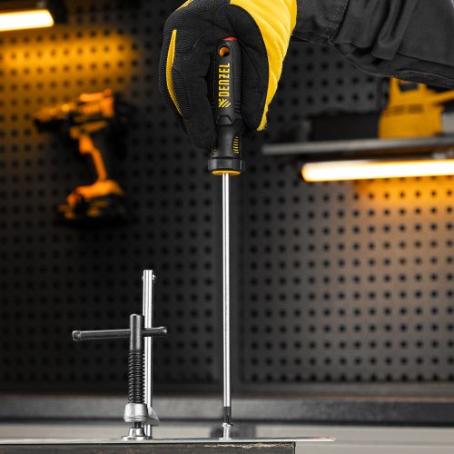 Отвертка, PH2х200 мм, S2, 3к рукоятка Denzel купить в Москве с доставкой по всей России | ProtosMarket.ru