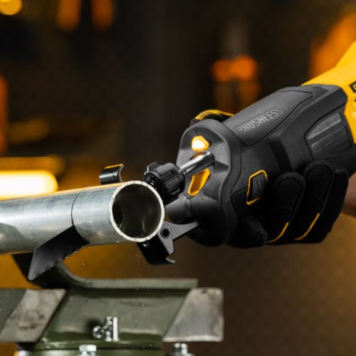 Пила сабельная аккумуляторная бесщет. RS-250, Li-Ion, 20 В Denzel купить в Москве с доставкой по всей России | ProtosMarket.ru