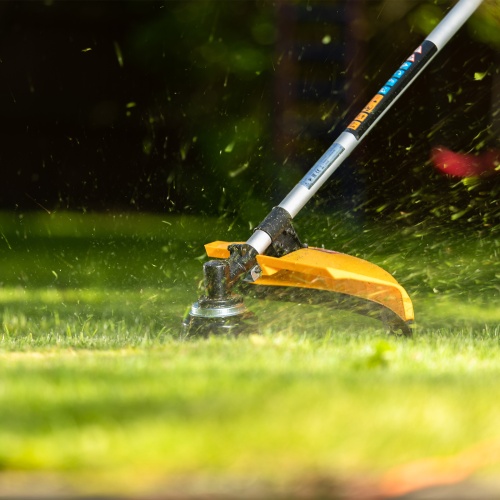 Триммер бензиновый DT 33S, 33 см3, 1.8 л. с, разъемная штанга, состоит из 2 частей Denzel купить в Москве с доставкой по всей России | ProtosMarket.ru