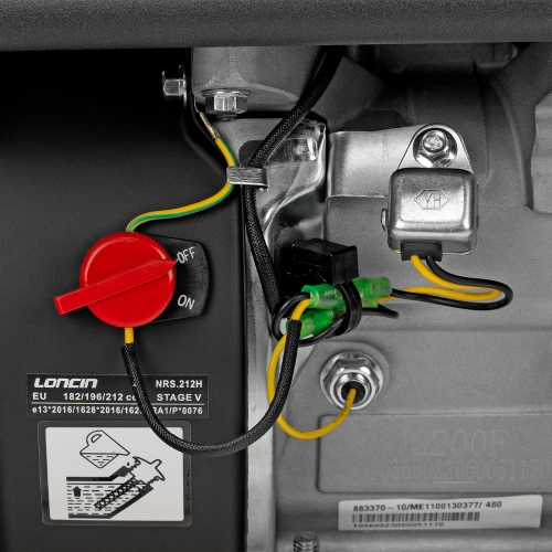 Виброплита бензиновая VC-12, 12 кН, 45*35 см, 196 см3 Denzel купить в Москве с доставкой по всей России | ProtosMarket.ru