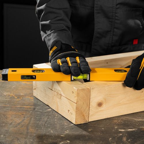 Уровень алюминиевый, магнит., фрезерованный, 3 глазка (1 зеркал.) 0,5 мм/м, 400 мм Denzel купить в Москве с доставкой по всей России | ProtosMarket.ru