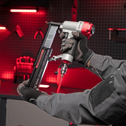 Нейлер-степлер пневматический 2 в 1, гвозди 18GA длина 10-50 мм, скобы 18GA длина 25-40 мм Matrix по ценам производителя в Москве с доставкой по всей России