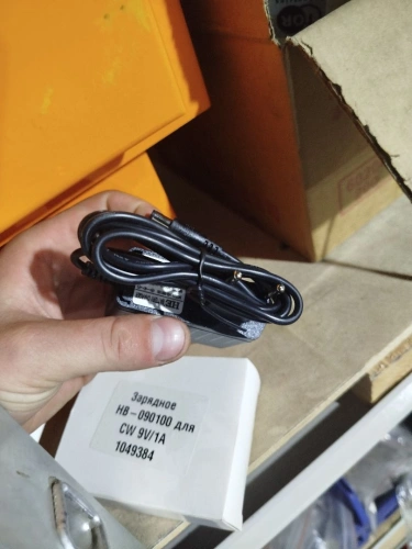 Зарядное устройство HB-090100 для тележек CW 9V/1A (Charger) горизонтальное по ценам производителя в Москве с доставкой по всей России