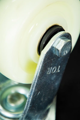 Колесо большегрузное поворотное SCdnb 42 100 мм полипропиленовое с тормозом купить в Москве с доставкой по всей России | ProtosMarket.ru