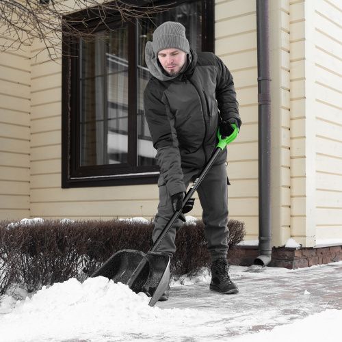 Лопата для уборки снега пластиковая Profi, 550 х 415 х 1405 мм, алюминиевый черенок, Palisad купить в Москве с доставкой по всей России | ProtosMarket.ru