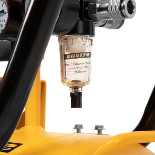 Компрессор безмасляный, малошумный  DLS 2250/100, 2250 Вт, 3x750, 100 л, 410 л/мин блок управления/ Denzel купить в Москве с доставкой по всей России | ProtosMarket.ru