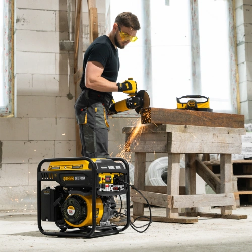 Генератор инверторный GK-5500iF, 5,5 кВт, 230 В, ручной старт DENZEL купить в Москве с доставкой по всей России | ProtosMarket.ru