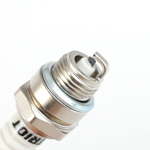 Свечи PATRIOT L8T для 2-х тактных двигателей купить в Москве с доставкой по всей России | ProtosMarket.ru