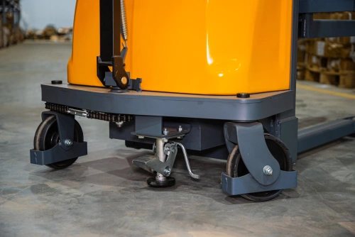 Штабелер гидравлический с электроподъемом 1,5 т 3,0 м XILIN CDD15B-E с раздвижными вилами купить в Москве с доставкой по всей России | ProtosMarket.ru