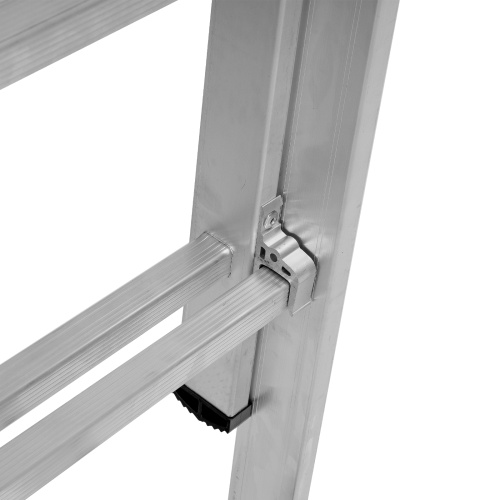 Лестница, 3 х 9 ступеней, алюминиевая, трехсекционная, Сибртех купить в Москве с доставкой по всей России | ProtosMarket.ru