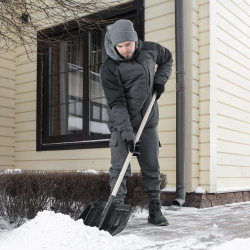 Лопата для уборки снега, полипропилен, 405х410х1470 мм, деревянный черенок купить в Москве с доставкой по всей России | ProtosMarket.ru