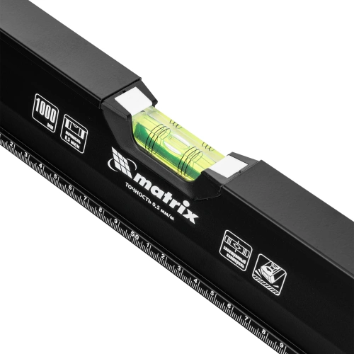 Уровень алюминиевый, усиленный, фрезерованный, 3 глазка, двухкомпонентные рукоятки, 1000 мм Matrix купить в Москве с доставкой по всей России | ProtosMarket.ru