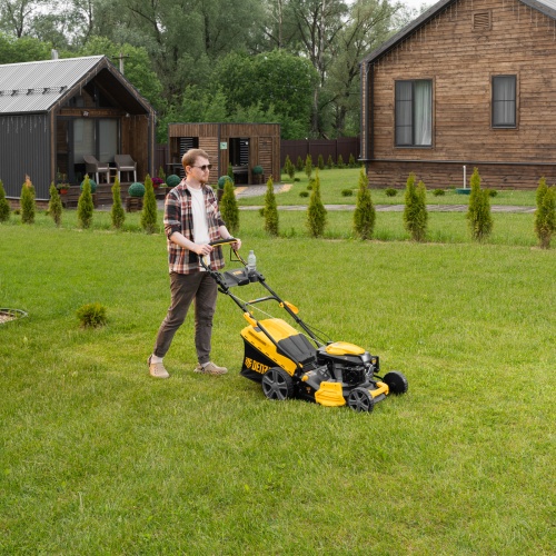 Газонокосилка бензиновая GLD-460SP, 146 куб.см, ширина 46 см, привод 7 уровней, травосборник 50 л Denzel купить в Москве с доставкой по всей России | ProtosMarket.ru