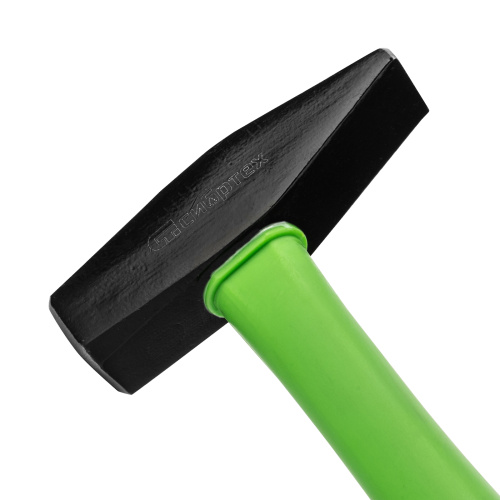 Молоток слесарный, 800 г, фибергласовая обрезиненная рукоятка Сибртех купить в Москве с доставкой по всей России | ProtosMarket.ru