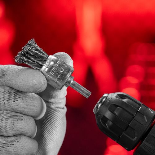 Щетка для дрели, 25 мм, "чашка" со шпилькой, крученая металлическая проволока Matrix купить в Москве с доставкой по всей России | ProtosMarket.ru