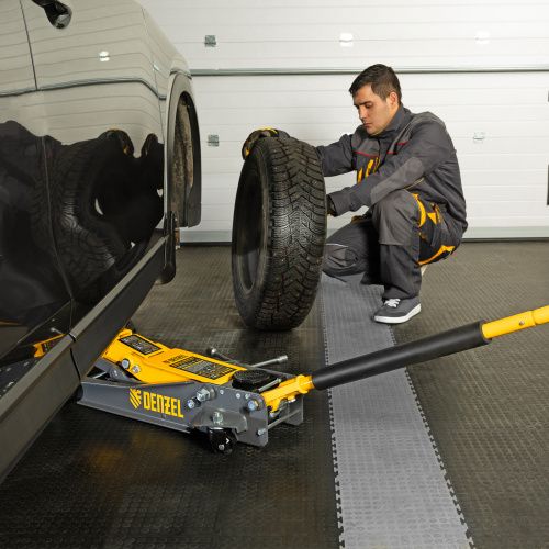 Домкрат гидравлический подкатной, 2/3 т, 98-770 мм, быстрый подъем, низ. подхват, проф, SUV Denzel купить в Москве с доставкой по всей России | ProtosMarket.ru