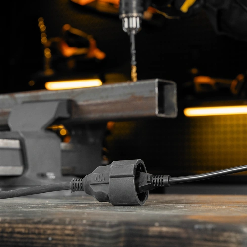 Удлинитель-шнур силовой Top Series, КГТТ, 20м, 1 розетка, 3 x 1,5 мм Denzel купить в Москве с доставкой по всей России | ProtosMarket.ru