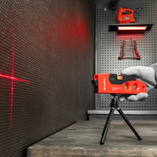 Лазерный уровень, 180 мм, 220 мм штатив, 4 глазка Matrix купить в Москве с доставкой по всей России | ProtosMarket.ru