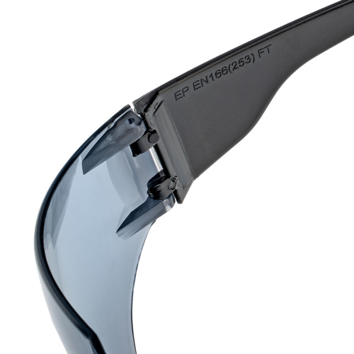 Очки защитные открытые, поликарбонатные, затемненные ОЧК203 (0-13023) купить в Москве с доставкой по всей России | ProtosMarket.ru