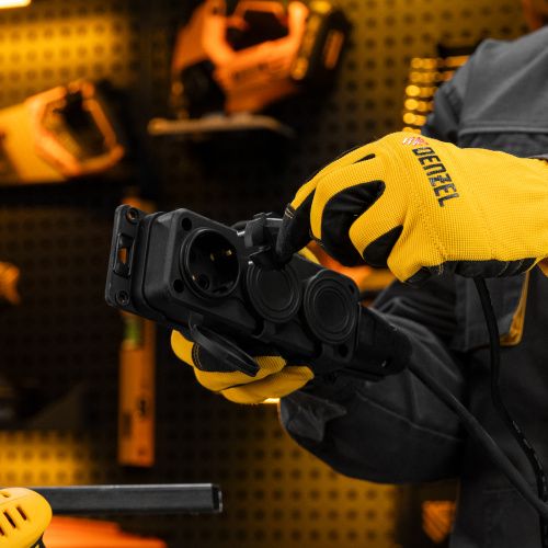 Удлинитель-шнур силовой Top Series, КГТТ, 10 м, 3 розетки, 3 x 1,5 мм Denzel купить в Москве с доставкой по всей России | ProtosMarket.ru