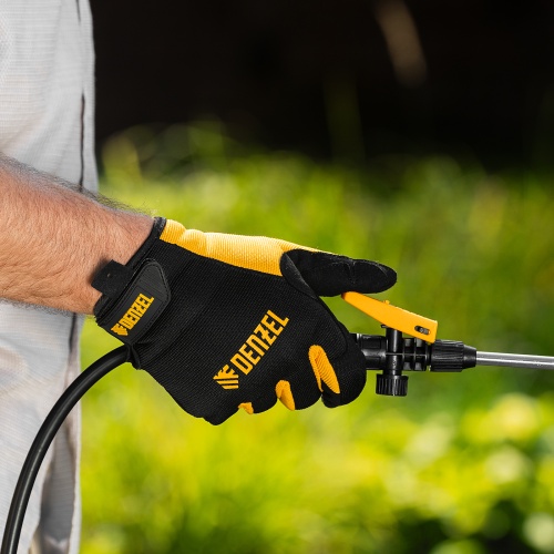 Опрыскиватель аккумуляторный D-8LI, 8 л, 12 В, 2 Ач Denzel купить в Москве с доставкой по всей России | ProtosMarket.ru