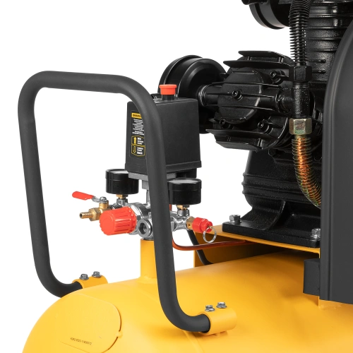 Компрессор воздушный BCW3000-T/100, ременный привод, 3.0 кВт, 100 литров, 520 л/мин Denzel по ценам производителя в Москве с доставкой по всей России