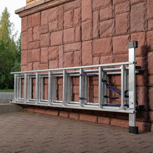 Лестница, 3 х 8 ступеней, алюминиевая, трехсекционная, Сибртех купить в Москве с доставкой по всей России | ProtosMarket.ru