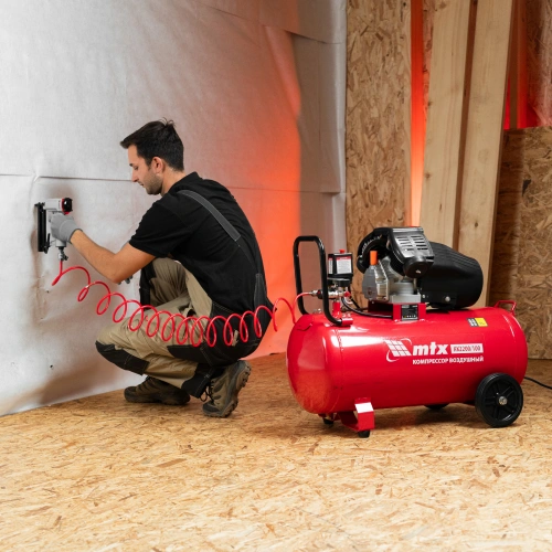 Степлер пневматический для прямоугольных скоб от 10 до 22 мм Matrix по ценам производителя в Москве с доставкой по всей России