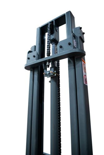 Штабелер самоходный 1,0 т 3,0 м XILIN CPD10W с наклоном мачты и противовесом 24/105 В/Ач купить в Москве с доставкой по всей России | ProtosMarket.ru