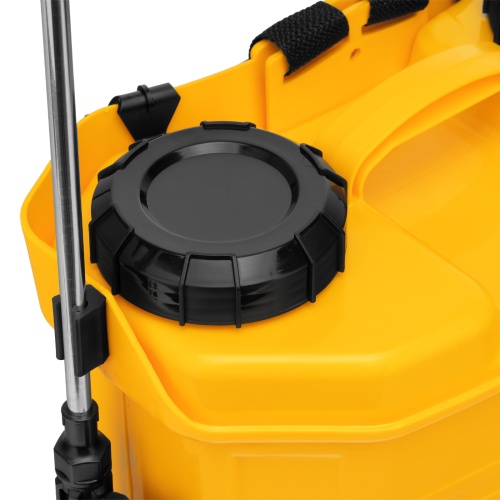 Опрыскиватель ранцевый аккумуляторный D-16LA, 16 л, 12 В, 8 Ач// Denzel купить в Москве с доставкой по всей России | ProtosMarket.ru
