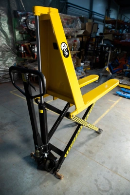 Тележка гидравлическая с ножничным подъемом 1500 кг 1150 мм полиуретановые колеса TOR HLS1500Q (Z) купить в Москве с доставкой по всей России | ProtosMarket.ru