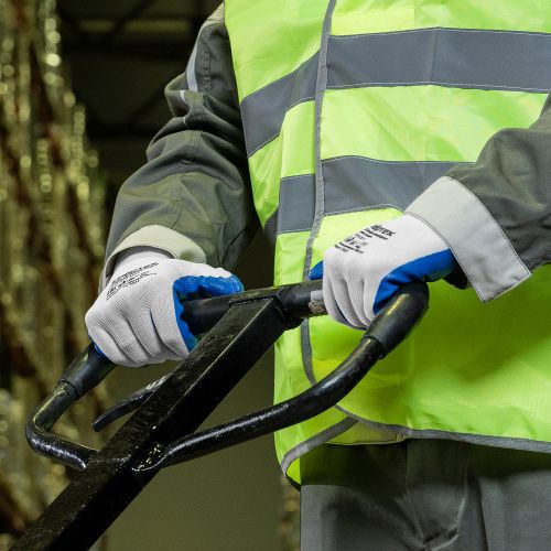 Перчатки полиэфирные с синим нитрильным покрытием, размер 9, 13 класс вязки Сибртех купить в Москве с доставкой по всей России | ProtosMarket.ru