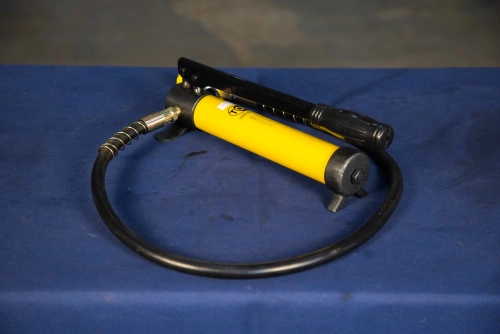 Насос гидравлический односторонний TOR HHB-180 0,4л (ручной) купить в Москве с доставкой по всей России | ProtosMarket.ru