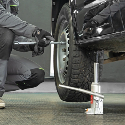 Домкрат гидравлический бутылочный, 4 т, h подъема 194-372 мм, в пластиковом кейсе Matrix купить в Москве с доставкой по всей России | ProtosMarket.ru