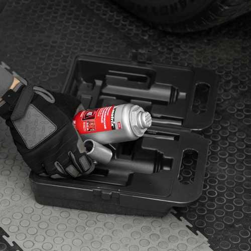 Домкрат гидравлический бутылочный, 4 т, высота подъема 194-372 мм, в пластиковый кейсе Matrix купить в Москве с доставкой по всей России | ProtosMarket.ru