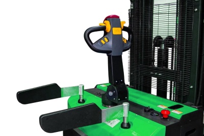 Штабелер самоходный 2,0 т 6,2 м TOR ES20T4 Li-ion 24/200 В/Ач ЭУР, Curtis, H-мачта (с платформой) купить в Москве с доставкой по всей России | ProtosMarket.ru