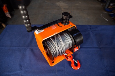 Лебедка ручная червячная TOR ЛРЧ 500 (VS) 0,5 т 25 м купить в Москве с доставкой по всей России | ProtosMarket.ru