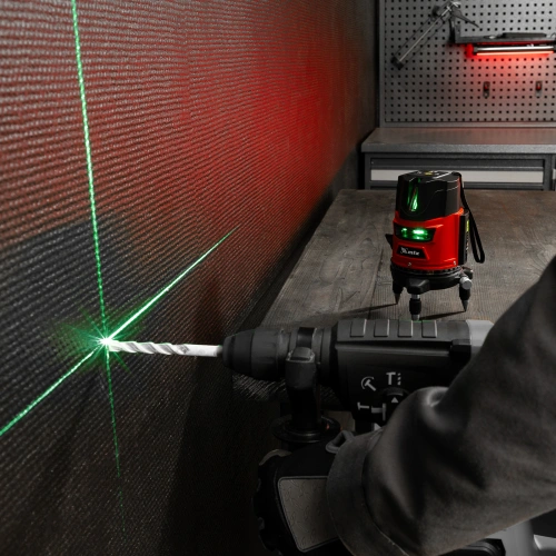 Лазерный уровень CRX-30G, 30 м, зеленый луч, батарейки, резьба 5/8" MTX по ценам производителя в Москве с доставкой по всей России