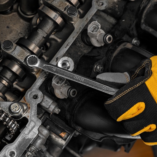 Набор инструментов, 1/2", 1/4", CrV, S2, пластиковый кейс, 64 предмета Denzel купить в Москве с доставкой по всей России | ProtosMarket.ru